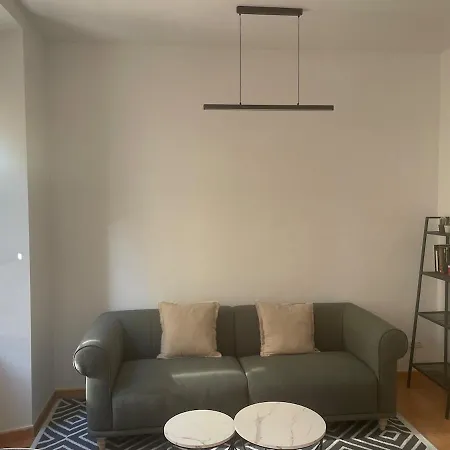 Center Apartment *